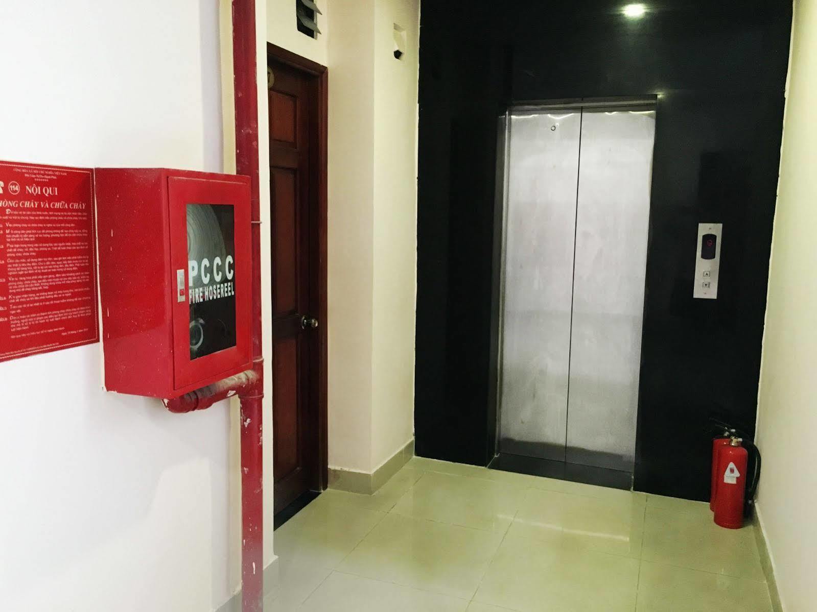 Van Khang Hotel 호치민 외부 사진